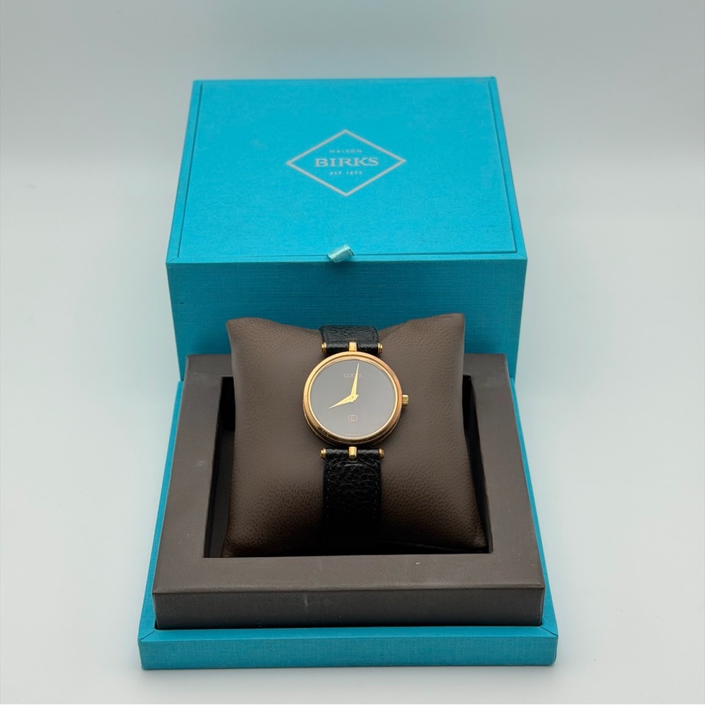 GUCCI VINTAGE BLACK DIAL GOLD-TONE QUARTZ WATCH – 30MM - Picture 11 of 11